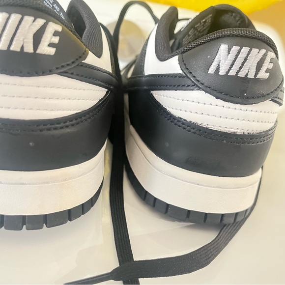 Nike Low-Top Sneakers in Black and White - Picture 5 of 8